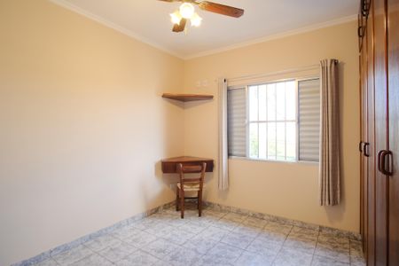 Casa para alugar com 205m², 3 quartos e 4 vagasQuarto 2