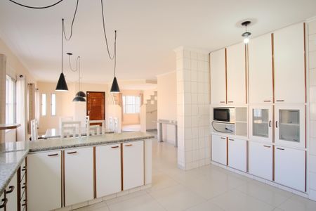 Casa para alugar com 205m², 3 quartos e 4 vagasCozinha