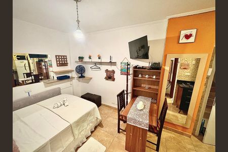 Sala/Quarto de kitnet/studio para alugar com 1 quarto, 18m² em Gonzaguinha, São Vicente