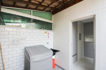 Apartamento à venda com 134m², 3 quartos e 1 vagaÁrea de Serviço