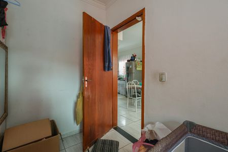 Quarto  de casa para alugar com 2 quartos, 100m² em Nucleo Residencial Isabela, Taboão da Serra