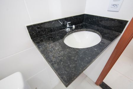 Apartamento para alugar com 57m², 2 quartos e 1 vaga Apartamento para alugar com 57m², 2 quartos e 1 vagaBanheiro Social