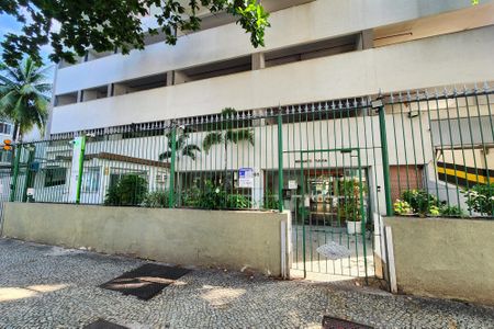 Apartamento para alugar com 100m², 2 quartos e 1 vagaFachada do Condomínio 