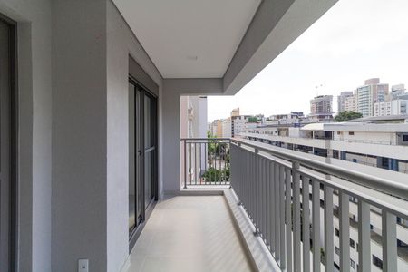 Apartamento à venda com 36m², 1 quarto e sem vaga Apartamento à venda com 36m², 1 quarto e sem vagaVaranda