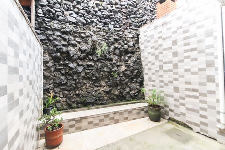 Casa de condomínio à venda com 125m², 2 quartos e 1 vagaÁrea de Serviço