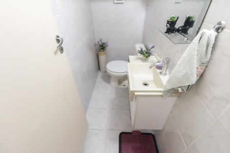 Casa de condomínio à venda com 125m², 2 quartos e 1 vagaLavabo