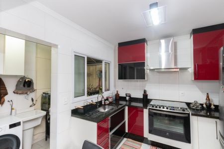 Casa de condomínio à venda com 70m², 2 quartos e 2 vagasCozinha