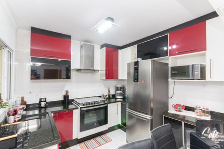 Casa de condomínio à venda com 70m², 2 quartos e 2 vagasCozinha