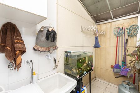 Casa de condomínio à venda com 70m², 2 quartos e 2 vagasÁrea de Serviço