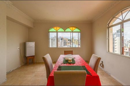 Apartamento à venda com 181m², 4 quartos e 2 vagas Apartamento à venda com 181m², 4 quartos e 2 vagasCopa