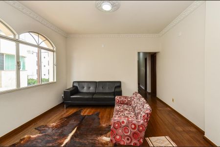 Apartamento à venda com 181m², 4 quartos e 2 vagas Apartamento à venda com 181m², 4 quartos e 2 vagasSala de Estar