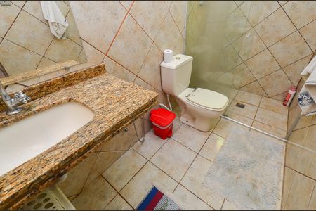 Apartamento à venda com 181m², 4 quartos e 2 vagas Apartamento à venda com 181m², 4 quartos e 2 vagasBanheiro Suíte