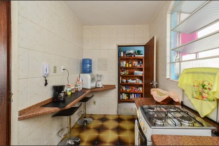 Apartamento à venda com 181m², 4 quartos e 2 vagas Apartamento à venda com 181m², 4 quartos e 2 vagasCozinha