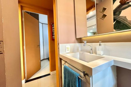 Apartamento para alugar com 50m², 2 quartos e 1 vaga Apartamento para alugar com 50m², 2 quartos e 1 vagaBanheiro