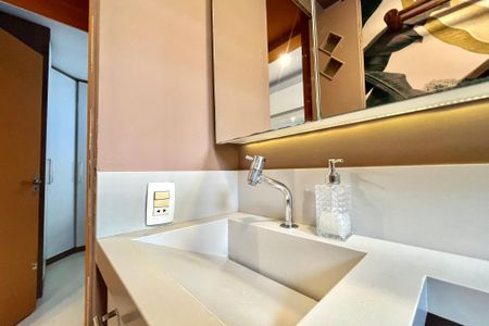 Apartamento para alugar com 50m², 2 quartos e 1 vaga Apartamento para alugar com 50m², 2 quartos e 1 vagaBanheiro