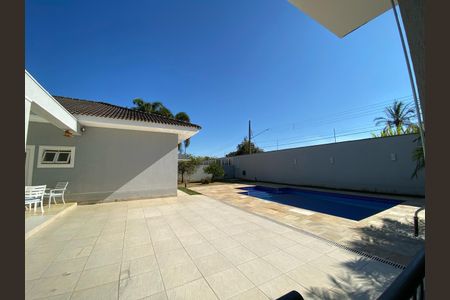 Casa de condomínio para alugar com 400m², 5 quartos e 4 vagasÁrea externa