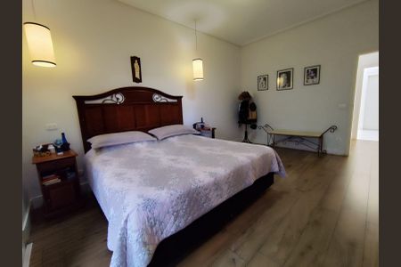 Casa de condomínio para alugar com 400m², 5 quartos e 4 vagasQuarto