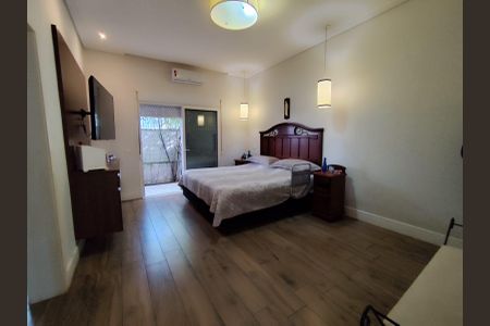 Casa de condomínio para alugar com 400m², 5 quartos e 4 vagasQuarto