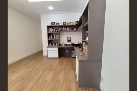 Casa de condomínio para alugar com 400m², 5 quartos e 4 vagasCloset
