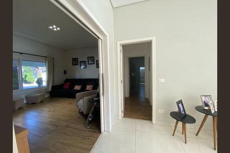 Casa de condomínio para alugar com 400m², 5 quartos e 4 vagasSata de TV