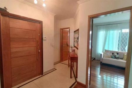 Casa à venda com 260m², 6 quartos e 4 vagasFoto 19