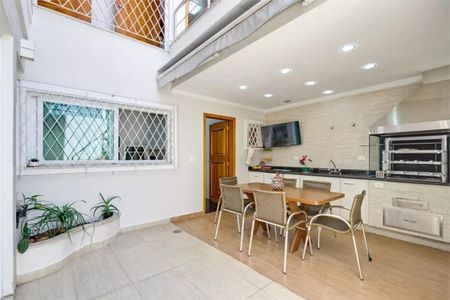 Casa à venda com 260m², 6 quartos e 4 vagasFoto 25