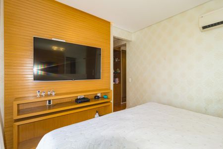 Apartamento à venda com 177m², 3 quartos e 4 vagas Apartamento à venda com 177m², 3 quartos e 4 vagasSuíte 2