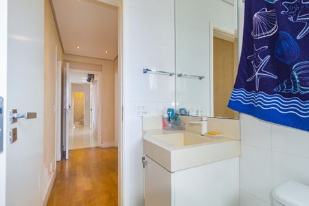 Apartamento à venda com 177m², 3 quartos e 4 vagas Apartamento à venda com 177m², 3 quartos e 4 vagasBanheiro - Social