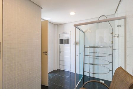 Apartamento à venda com 177m², 3 quartos e 4 vagas Apartamento à venda com 177m², 3 quartos e 4 vagasSauna