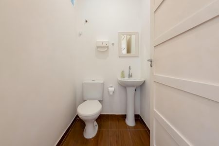 Casa para alugar com 100m², 5 quartos e 1 vaga Casa para alugar com 100m², 5 quartos e 1 vagaLavabo