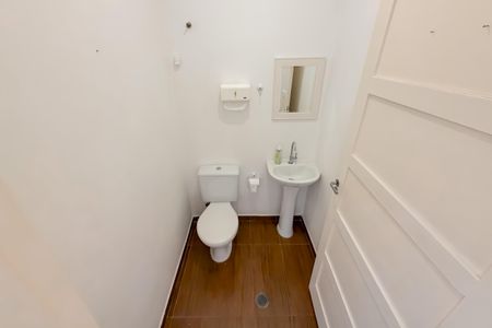 Casa para alugar com 100m², 5 quartos e 1 vaga Casa para alugar com 100m², 5 quartos e 1 vagaLavabo