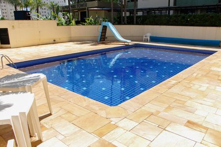 Apartamento à venda com 135m², 3 quartos e 3 vagasÁREA COMUM - PISCINA