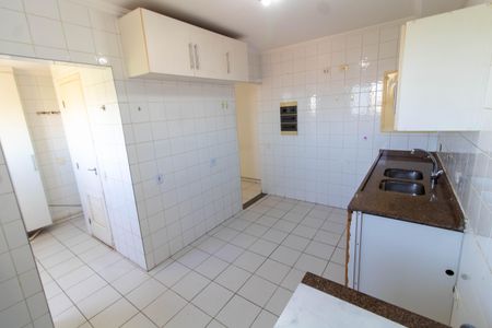 Apartamento à venda com 135m², 3 quartos e 3 vagasCOZINHA