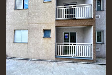 Apartamento para alugar com 47m², 2 quartos e 1 vagaPlaca instalada na fachada do imóvel 