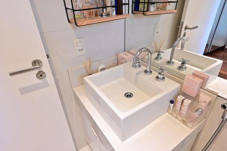 Apartamento à venda com 115m², 3 quartos e 2 vagasBanheiro da Suite 2