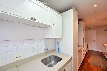 Apartamento à venda com 115m², 3 quartos e 2 vagasLavanderia