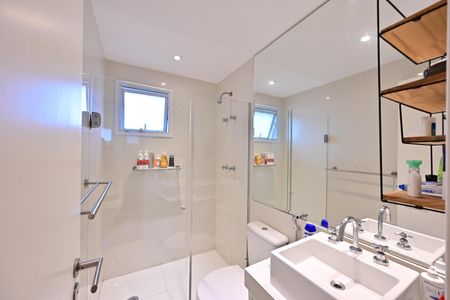 Apartamento à venda com 115m², 3 quartos e 2 vagasBanheiro da Suite 1