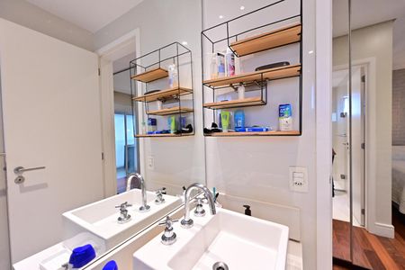 Apartamento à venda com 115m², 3 quartos e 2 vagasBanheiro da Suite 1