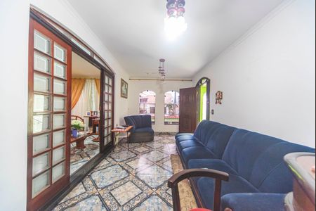 Casa à venda com 191m², 3 quartos e 5 vagasSala