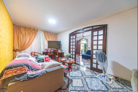 Casa à venda com 191m², 3 quartos e 5 vagasSala de TV