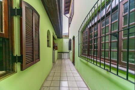 Casa à venda com 191m², 3 quartos e 5 vagasQuintal Fundos 