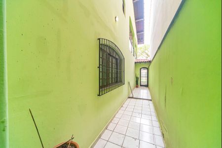 Casa à venda com 191m², 3 quartos e 5 vagasCorredor Externo