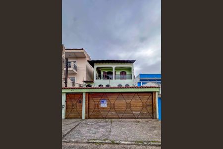 Casa à venda com 191m², 3 quartos e 5 vagasFachada