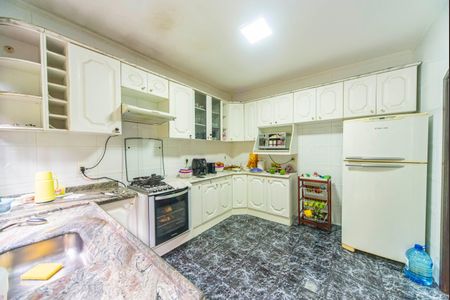 Casa à venda com 191m², 3 quartos e 5 vagasCozinha 