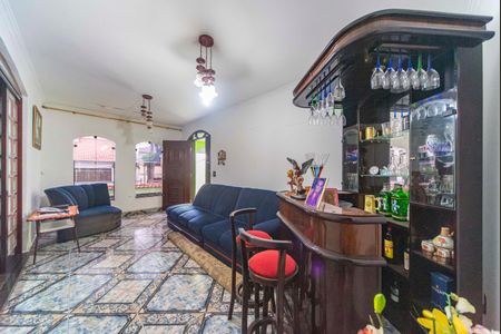 Casa à venda com 191m², 3 quartos e 5 vagasSala