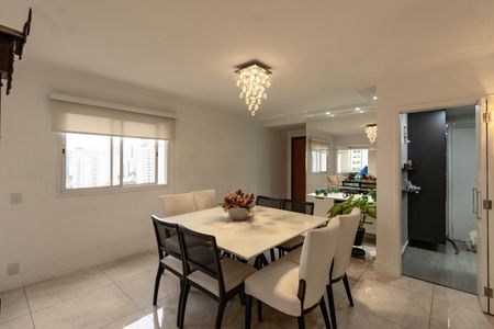 Apartamento à venda com 96m², 2 quartos e 2 vagasSala