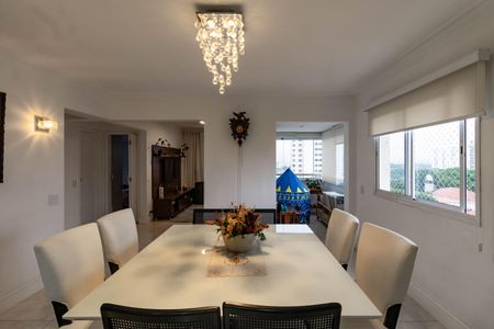 Apartamento à venda com 96m², 2 quartos e 2 vagasSala