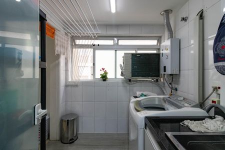 Apartamento à venda com 96m², 2 quartos e 2 vagasÁrea de Serviço