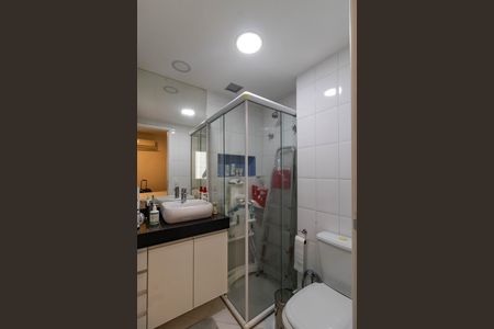 Apartamento à venda com 96m², 2 quartos e 2 vagasBanheiro da Suíte