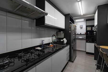 Apartamento à venda com 96m², 2 quartos e 2 vagasCozinha
